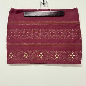 Hollister California Mini Skirt Sz 9 •Burgungy with Gold geometric print